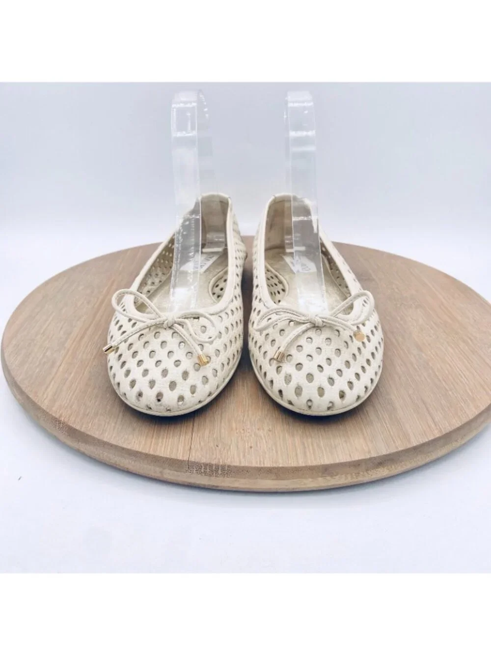 Jimmy Choo Shoes Womens 6 36 Cream Leather Perforated Ballet Flats Italy